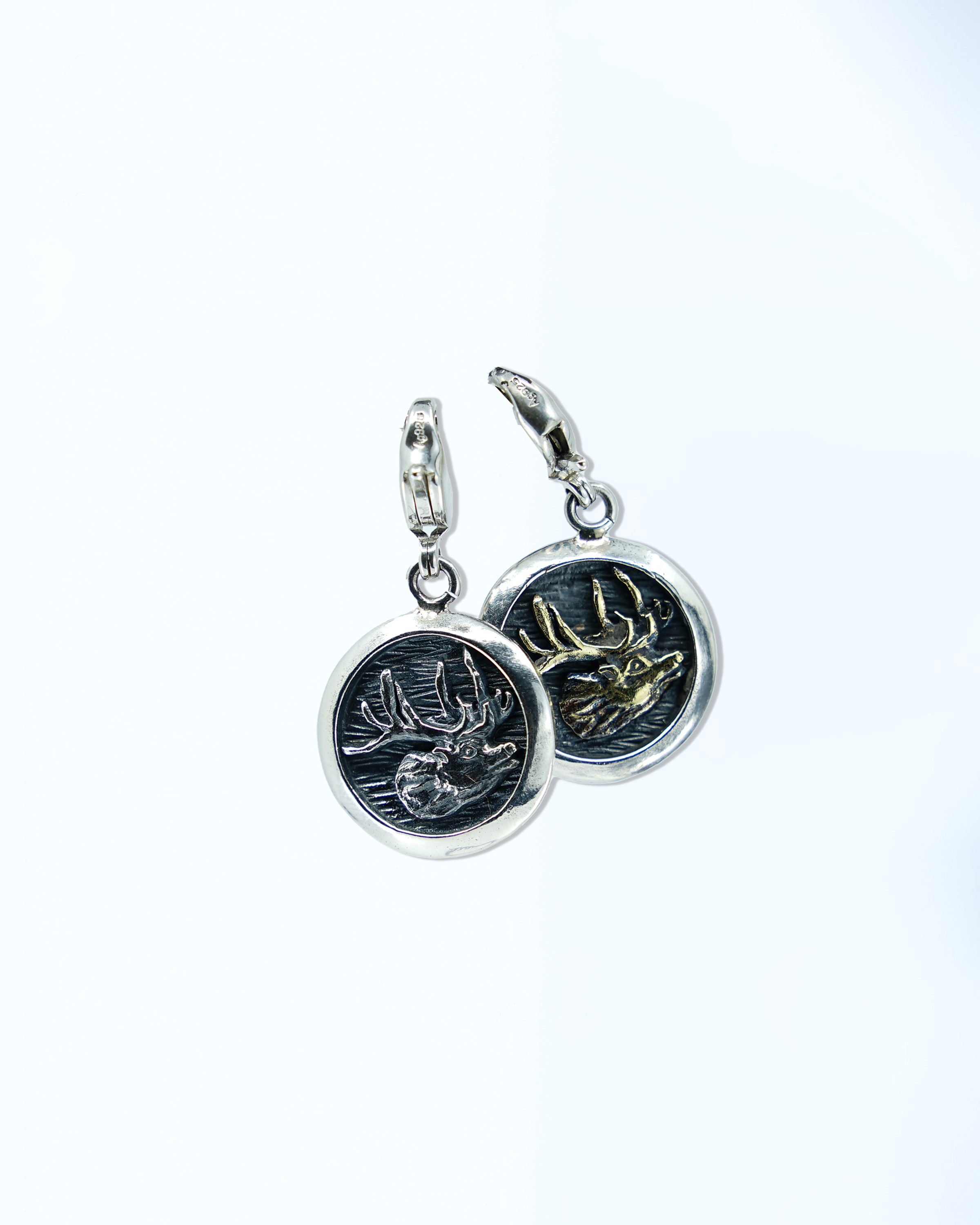 ANDFAMILYS(Aht@~[Y) / Pendant Charm -Deer & Chain-